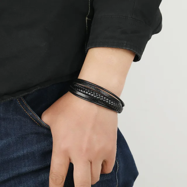 Pulsera de cuero multicapa negro