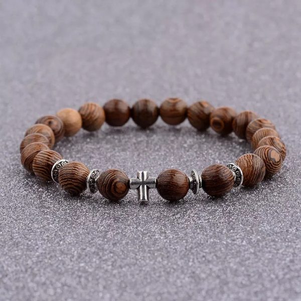 Pulsera de cuentas de madera y cruz plata