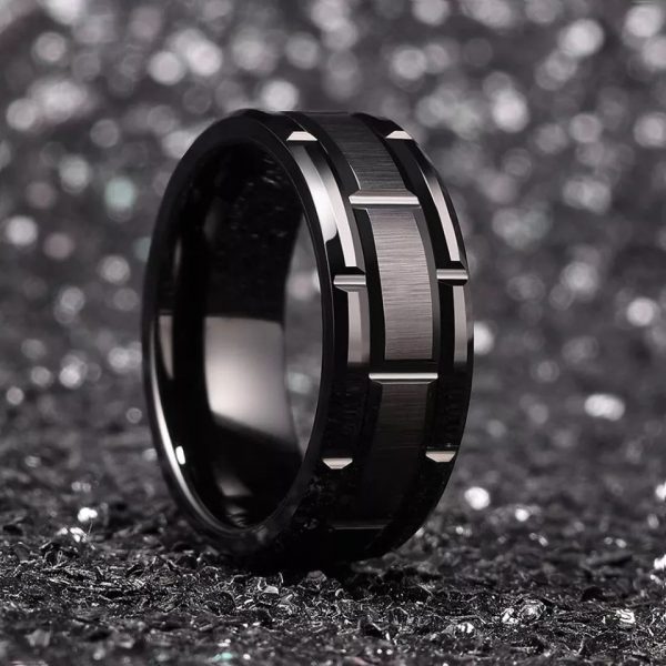 Anillo Inox negro detalles de trilla