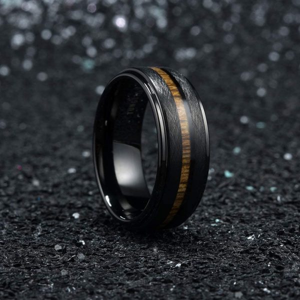 Anillo Inox negro con detalles de madera central