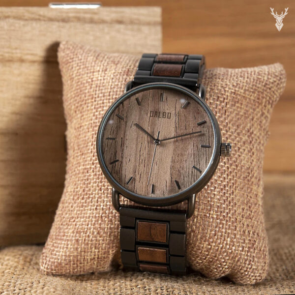 Reloj de madera Cerzo